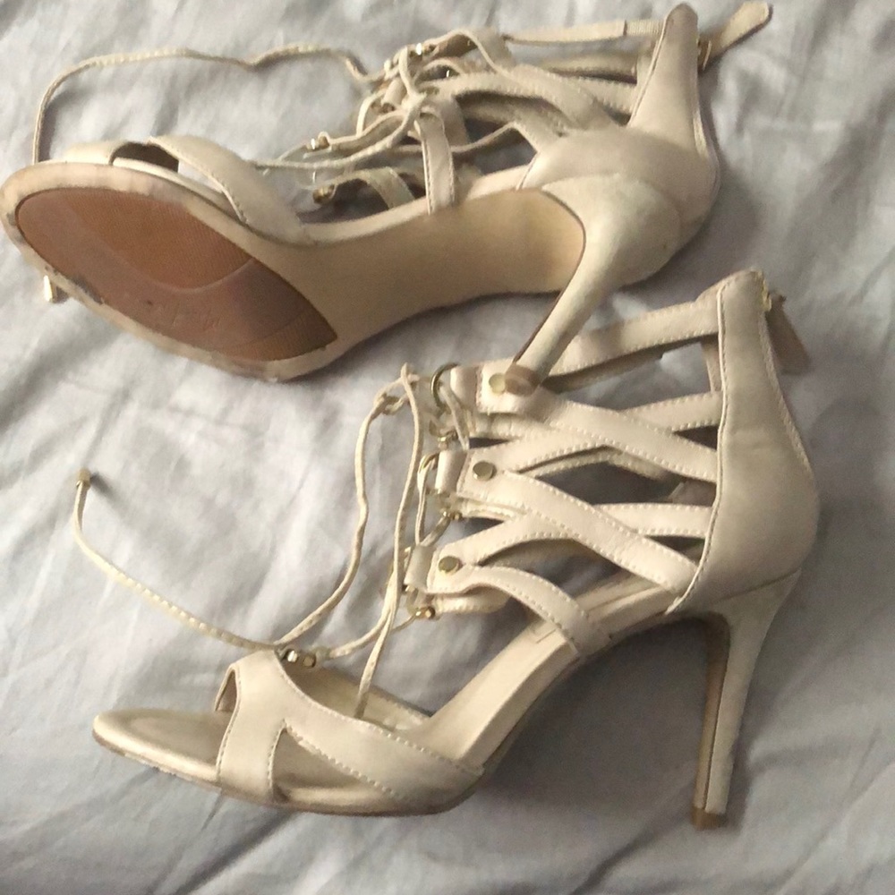 Marc fisher booties  lace up 8.5 nude - Picture 2 of 6